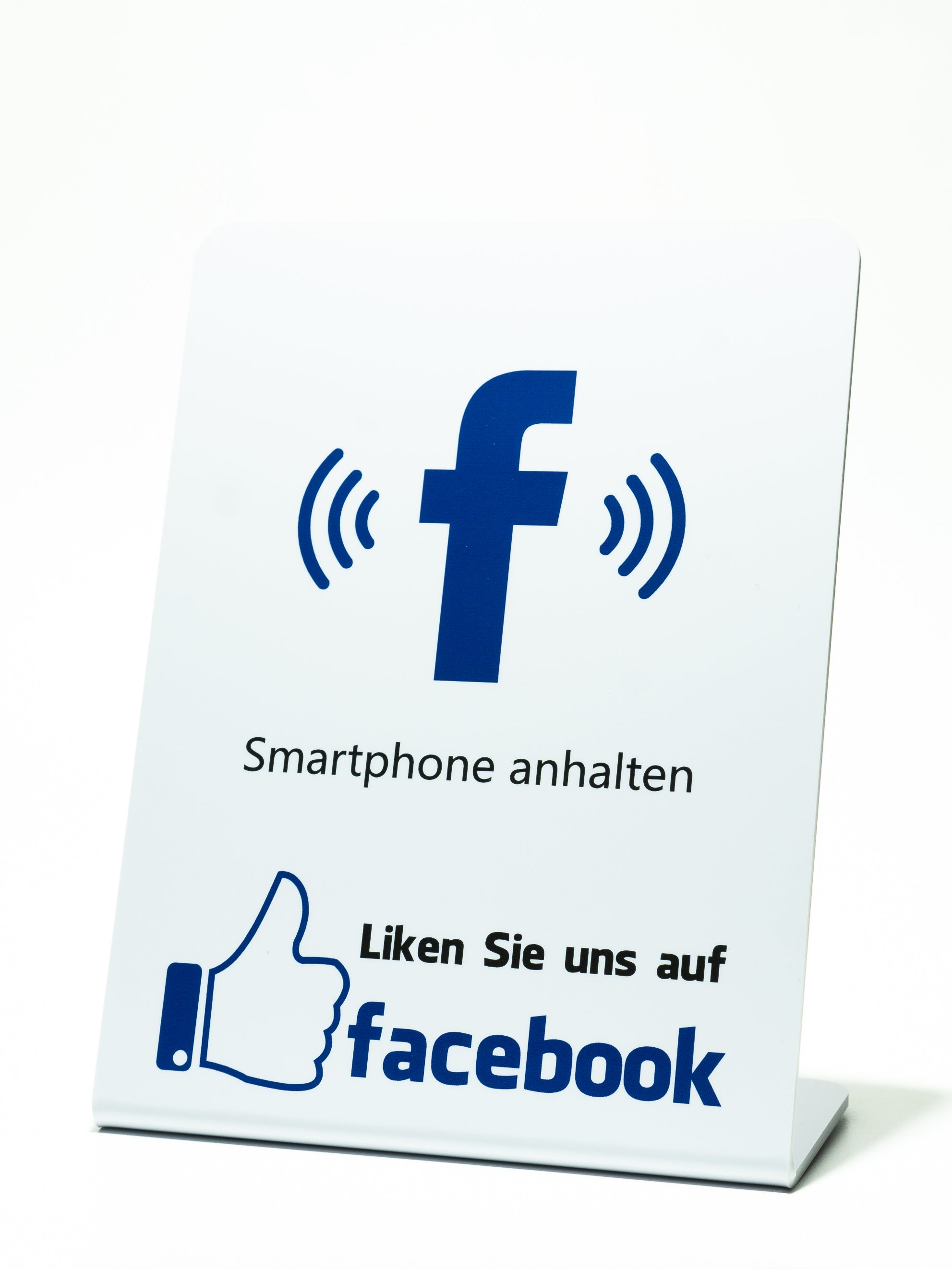 NFC-Aufsteller für mehr Facebook-Follower